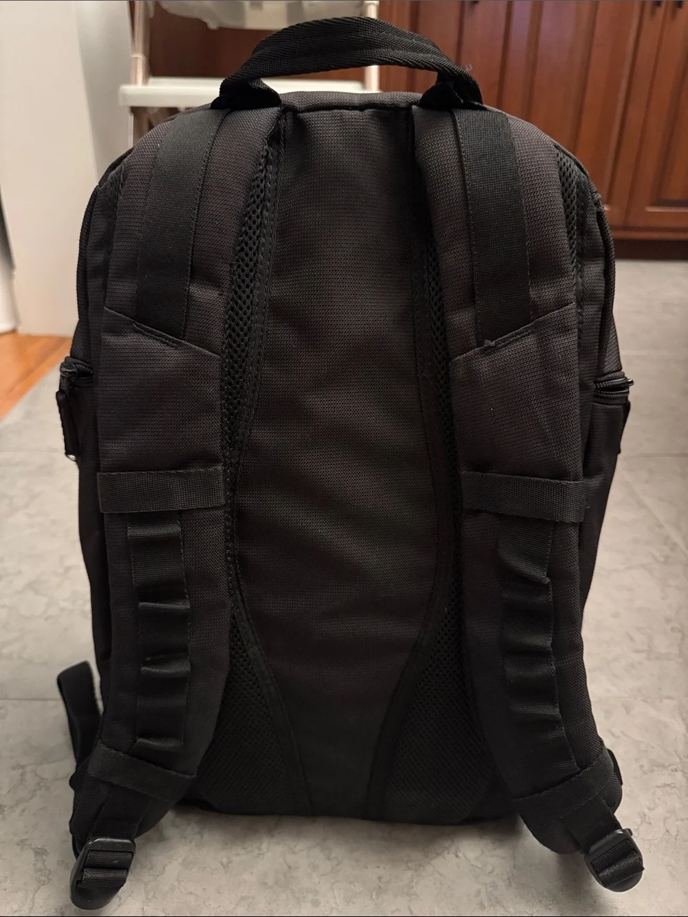 Black Oakley Street Organizing 22L Everyday Backpack 🎒